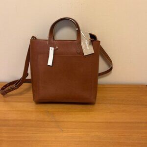 Madewell New Leather Bucket Bag with Crossbody Adjustable Strap